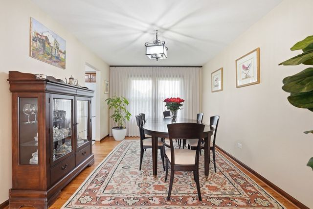 1308 E Thayer Street, Mount Prospect, IL 60056