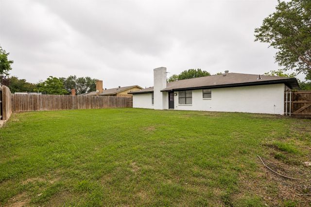 2908 Legend Road, Arlington, TX 76014