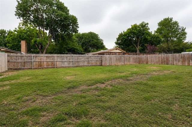 2908 Legend Road, Arlington, TX 76014