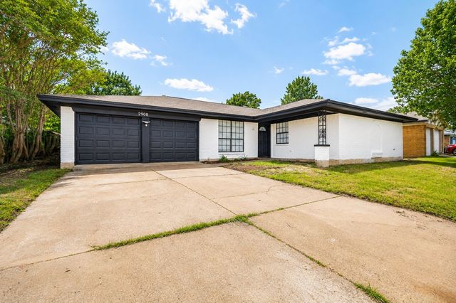 2908 Legend Road, Arlington, TX 76014