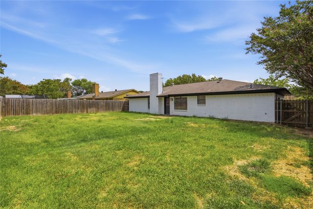 2908 Legend Road, Arlington, TX 76014