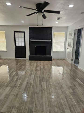 2908 Legend Road, Arlington, TX 76014
