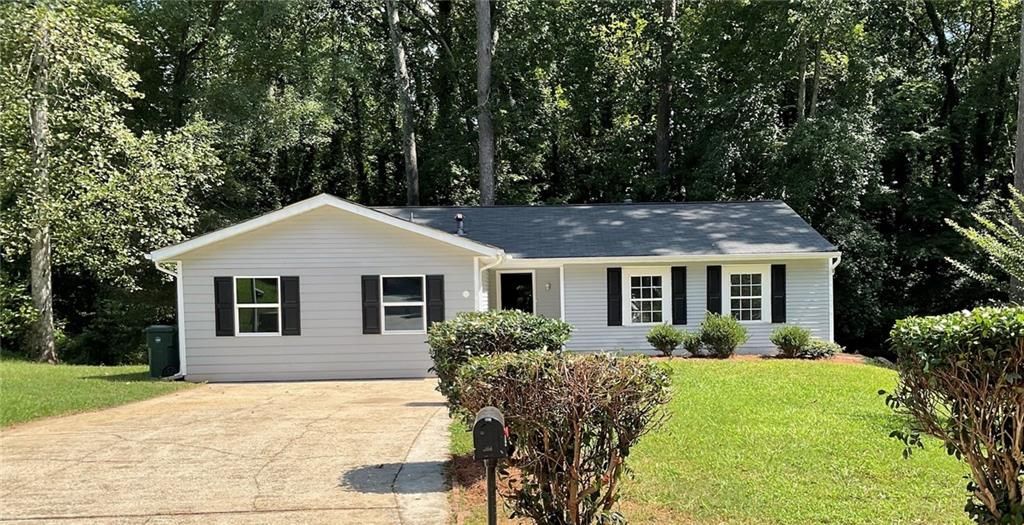 750 Stonedraw Court, Stone Mountain, GA 30083