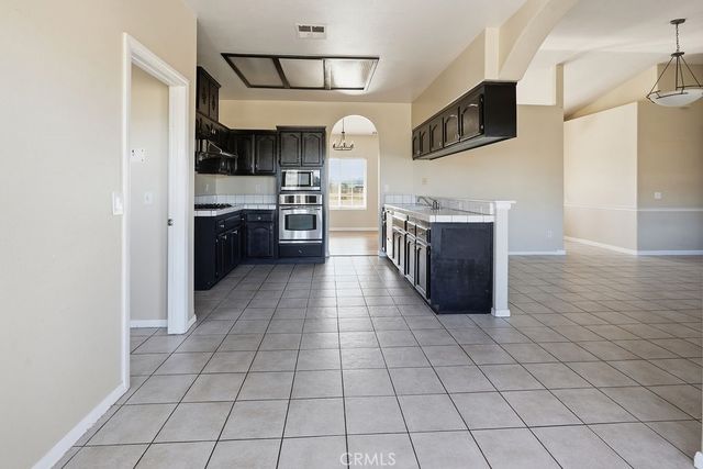 7838 Cataba Road, Hesperia, CA 92344