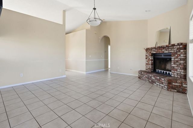 7838 Cataba Road, Hesperia, CA 92344
