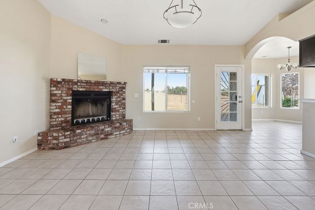 7838 Cataba Road, Hesperia, CA 92344
