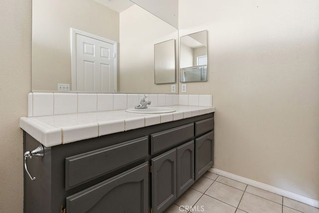 7838 Cataba Road, Hesperia, CA 92344
