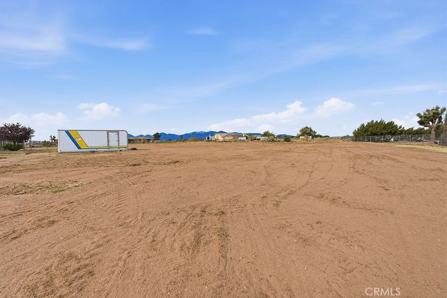 7838 Cataba Road, Hesperia, CA 92344
