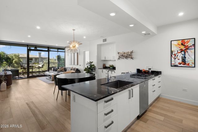 7120 E KIERLAND Boulevard 310, Scottsdale, AZ 85254