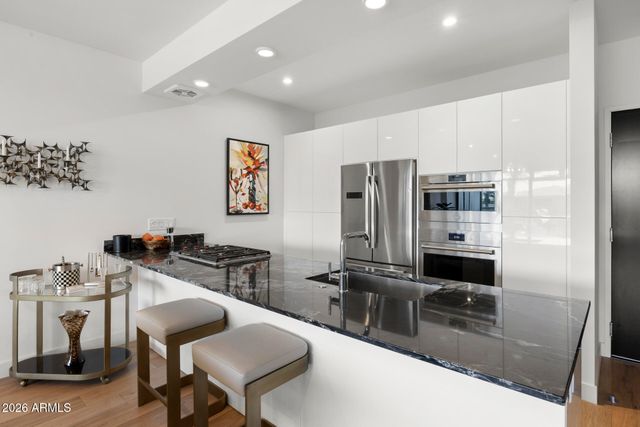 7120 E KIERLAND Boulevard 310, Scottsdale, AZ 85254