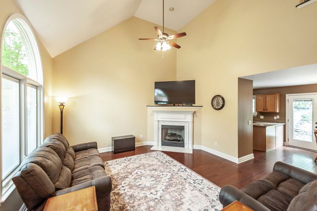 110 Camden Ct, N, Hendersonville, TN 37075