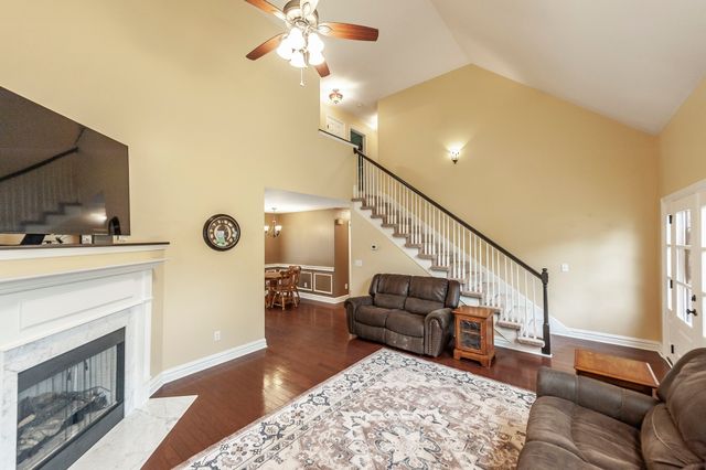 110 Camden Ct, N, Hendersonville, TN 37075