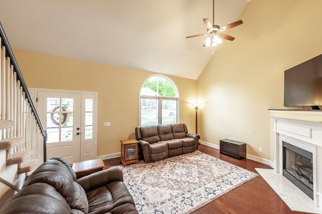 110 Camden Ct, N, Hendersonville, TN 37075