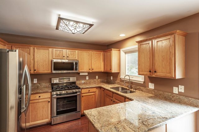 110 Camden Ct, N, Hendersonville, TN 37075