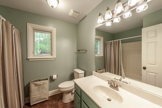 110 Camden Ct, N, Hendersonville, TN 37075