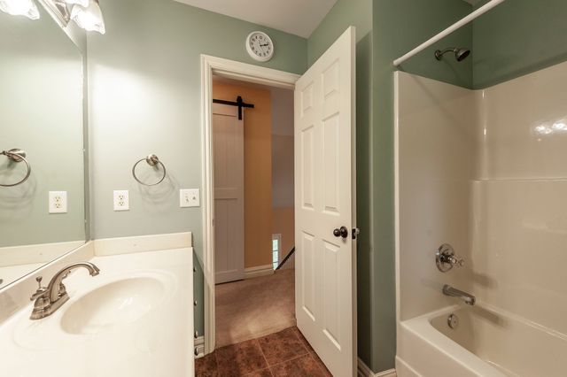 110 Camden Ct, N, Hendersonville, TN 37075