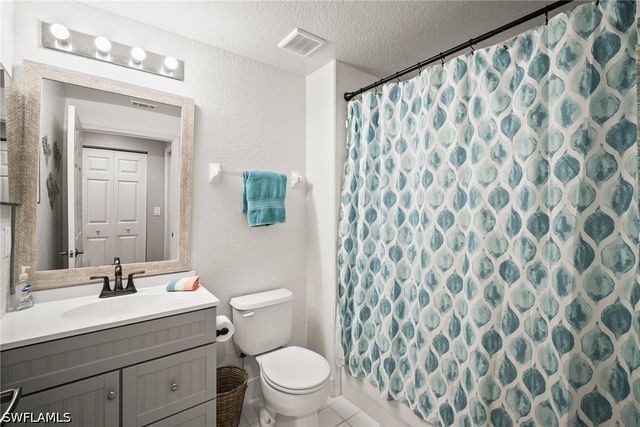 4665 Saint Croix LN 1525, Naples, FL 34109