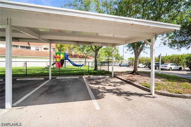 4665 Saint Croix LN 1525, Naples, FL 34109