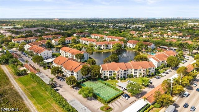 4665 Saint Croix LN 1525, Naples, FL 34109