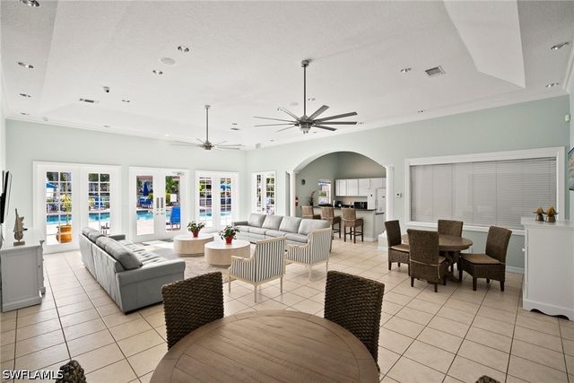 4665 Saint Croix LN 1525, Naples, FL 34109