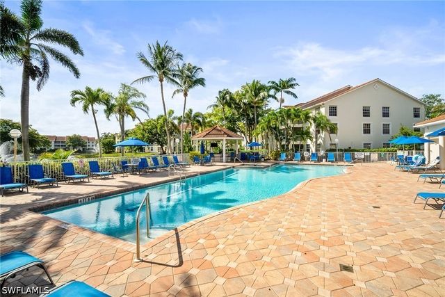 4665 Saint Croix LN 1525, Naples, FL 34109