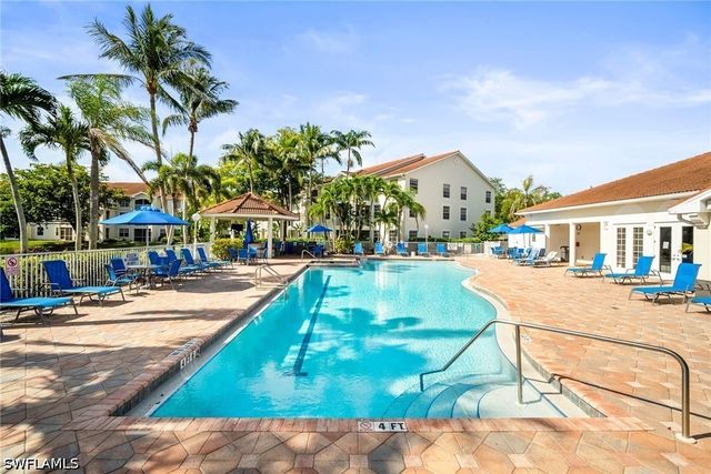 4665 Saint Croix LN 1525, Naples, FL 34109