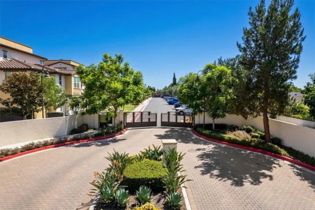 3800 W Kent Ave 3, Santa Ana, CA 92704