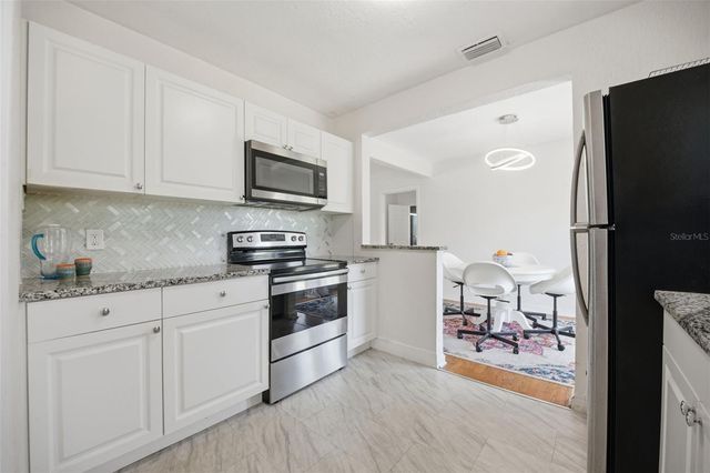 310 40TH STREET S, St Petersburg, FL 33711