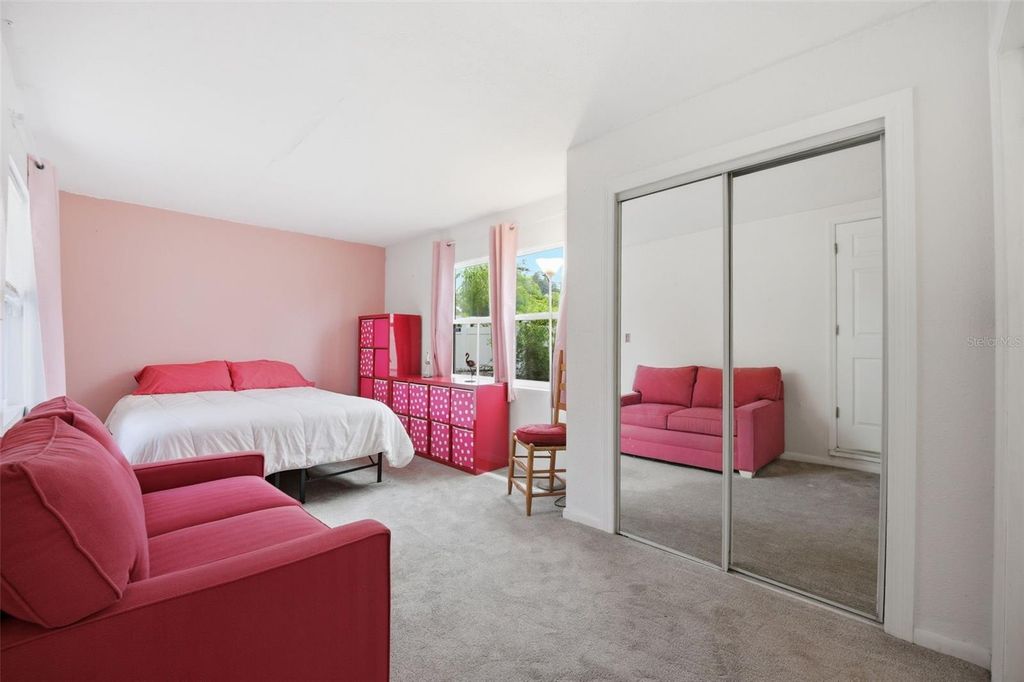 Image 14 of property listing at 310 40TH STREET S, St Petersburg, FL 33711