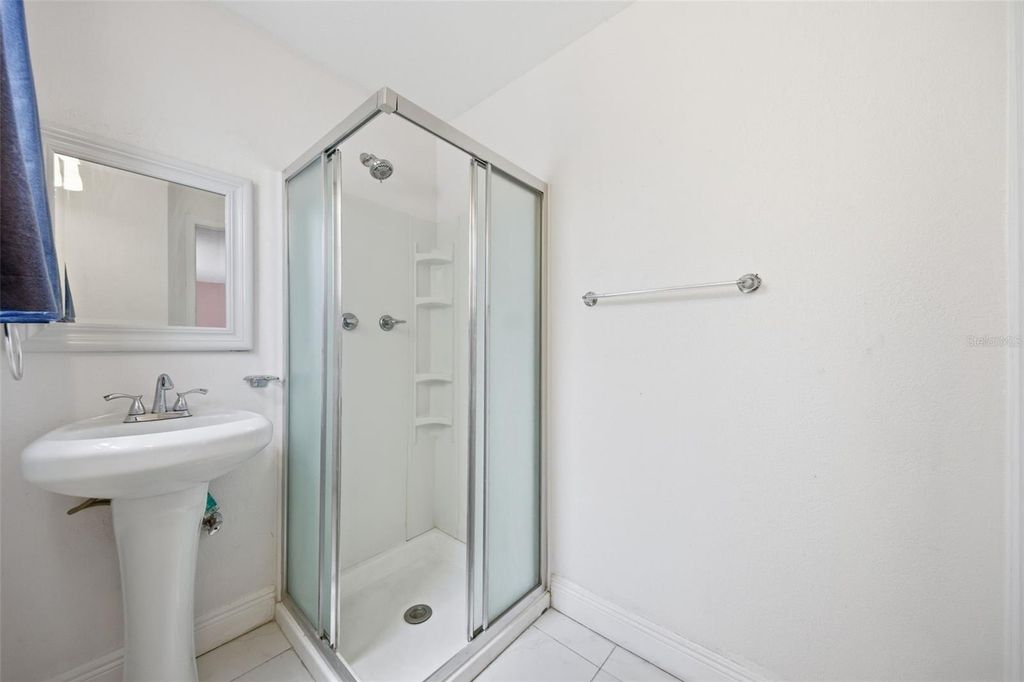 Image 15 of property listing at 310 40TH STREET S, St Petersburg, FL 33711