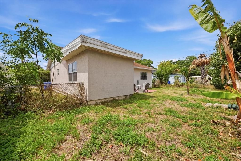 Image 20 of property listing at 310 40TH STREET S, St Petersburg, FL 33711