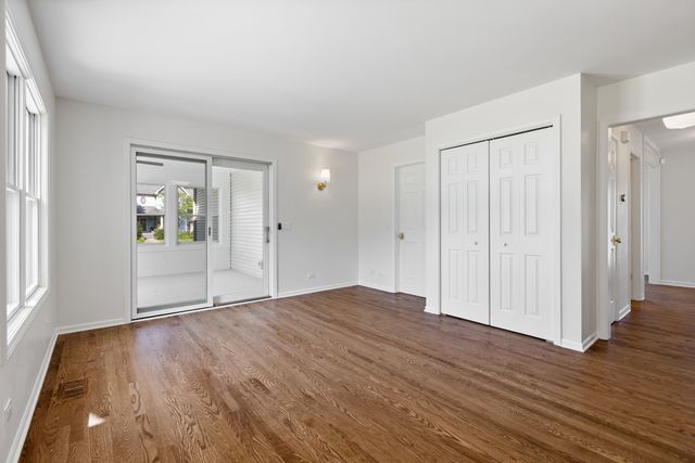 101 Nuthatch Drive, Woodstock, IL 60098