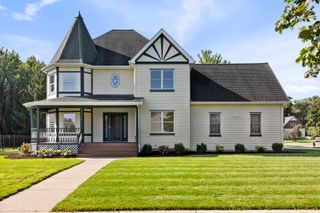 101 Nuthatch Drive, Woodstock, IL 60098