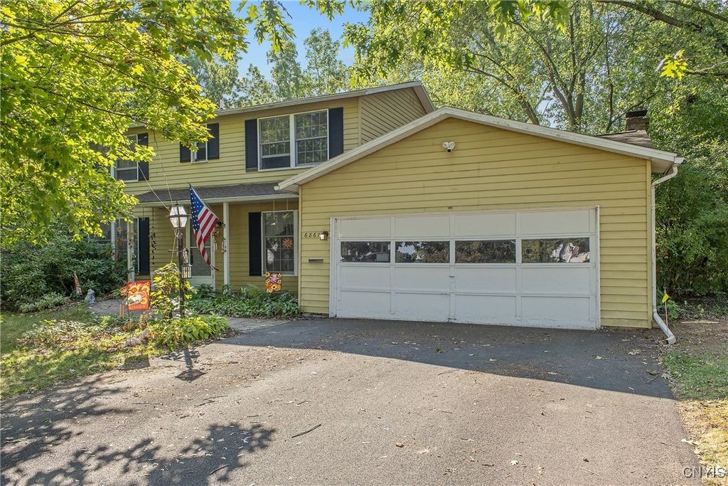 6867 Thomas Drive, Salina, NY 13088