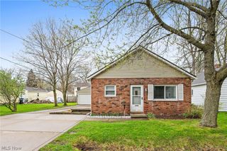 5686 Anna Court, Mentor On The Lake, OH 44060