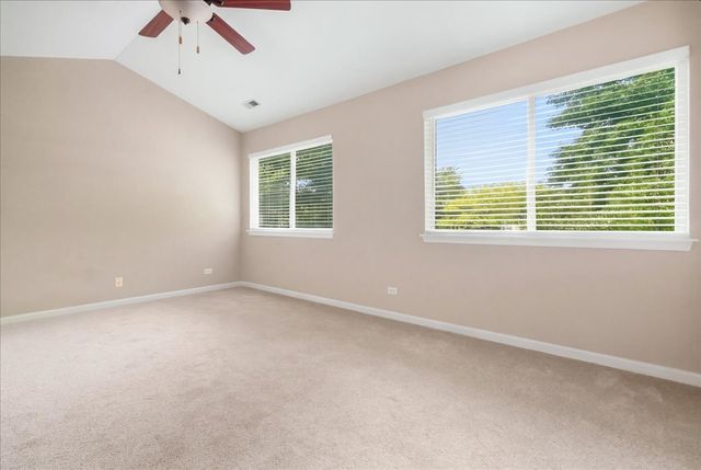 188 Stockton Drive, Grayslake, IL 60030