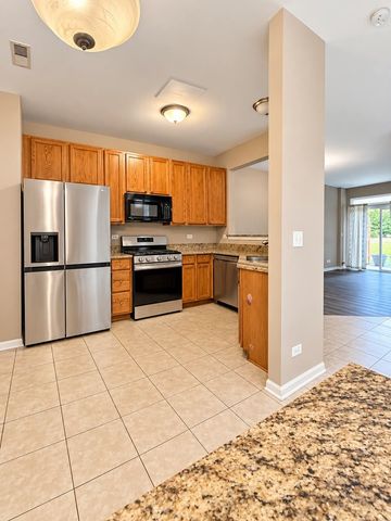 188 Stockton Drive, Grayslake, IL 60030