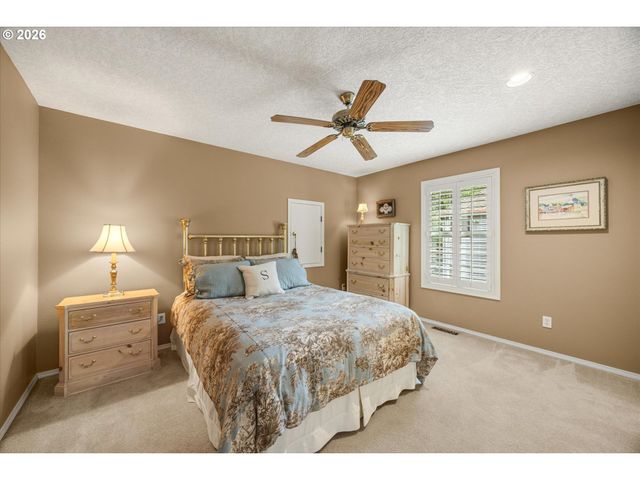3149 ROSEMARY Ln, Lake Oswego, OR 97034