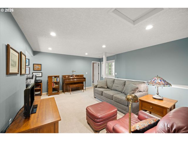 3149 ROSEMARY Ln, Lake Oswego, OR 97034