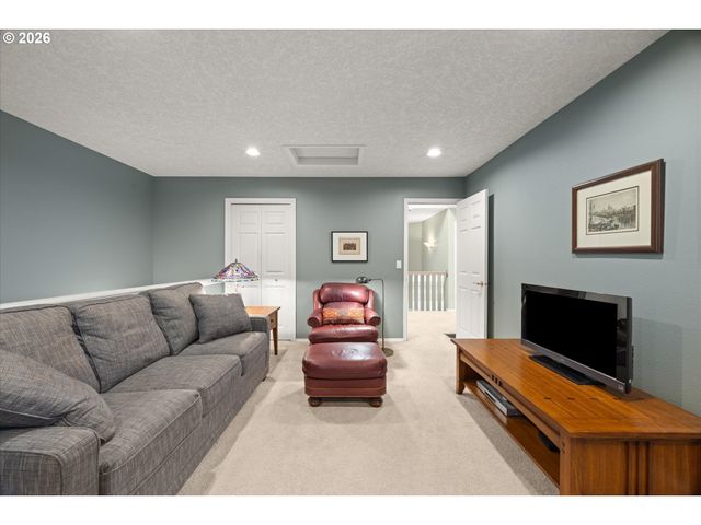 3149 ROSEMARY Ln, Lake Oswego, OR 97034