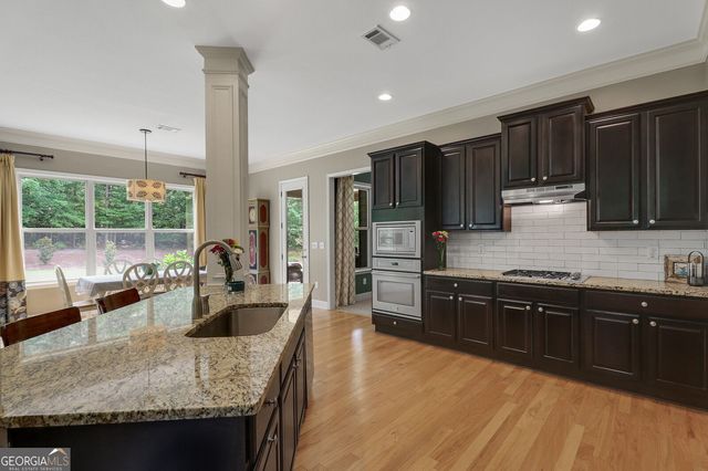 189 Willowleaf Way, Sharpsburg, GA 30277