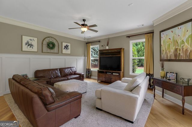 189 Willowleaf Way, Sharpsburg, GA 30277