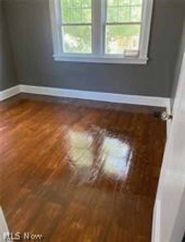 3861 Kirkwood Road, Cleveland Heights, OH 44121