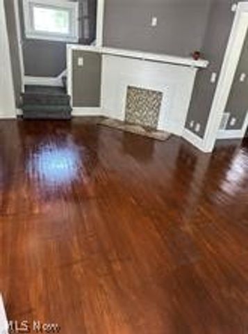 3861 Kirkwood Road, Cleveland Heights, OH 44121
