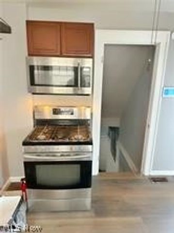 3861 Kirkwood Road, Cleveland Heights, OH 44121