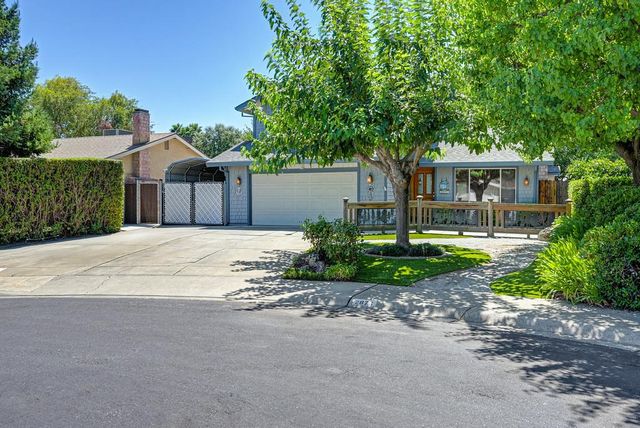 2876 Greycalls Ct, West Sacramento, CA 95691