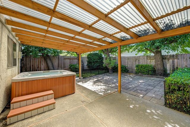 2876 Greycalls Ct, West Sacramento, CA 95691