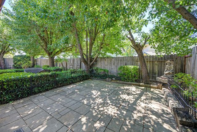 2876 Greycalls Ct, West Sacramento, CA 95691