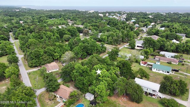 423 Water Street, Waveland, MS 39576