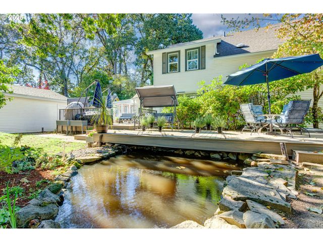 165 Se 33RD Ave, Hillsboro, OR 97123